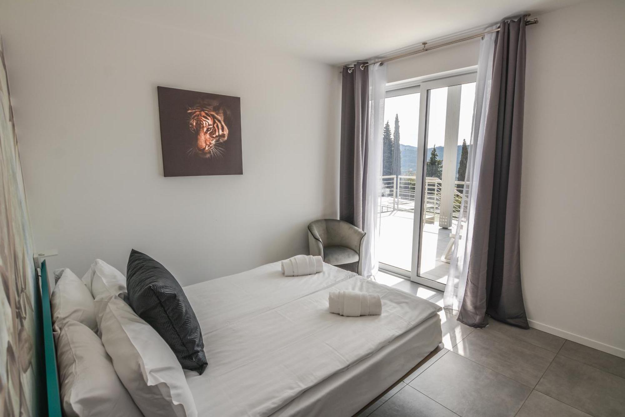 Sunset Lodge - Enjoy Holiday Garda  Zewnętrze zdjęcie